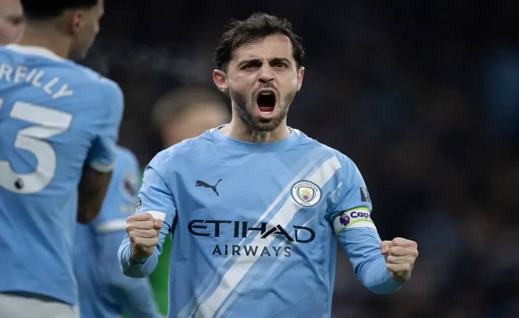 برناردو سيلفا برشلونة - برشلونة يخطط لتعزيز تكتيكي: فليك يوافق على ضم برناردو سيلفا مجانًا