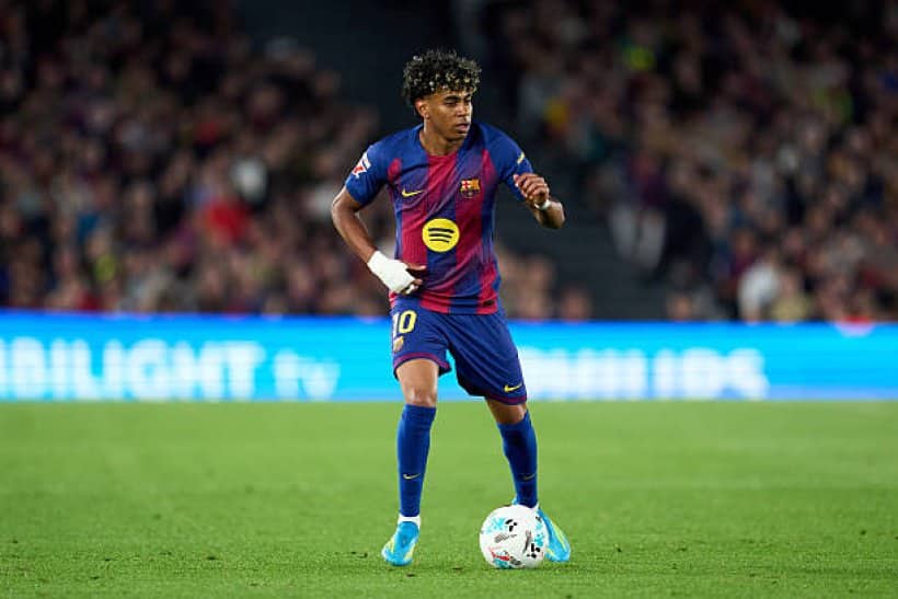 لامين يامال يتوج بجائزة أفضل لاعب في الدوري الإسباني 2025/2026